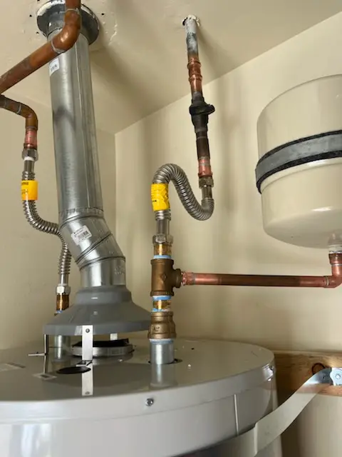 Water heater installation and plumbing repair in West Ridley Park